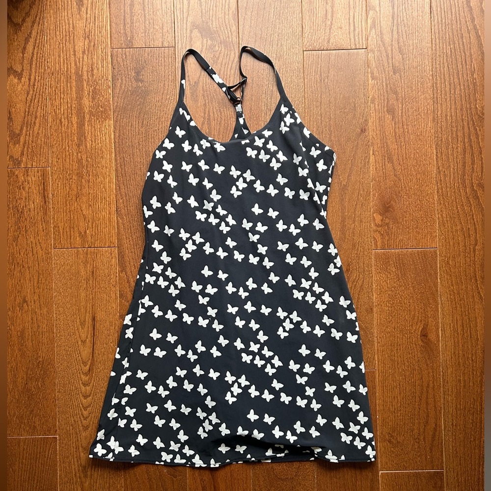 Grey and white outdoor voice dress